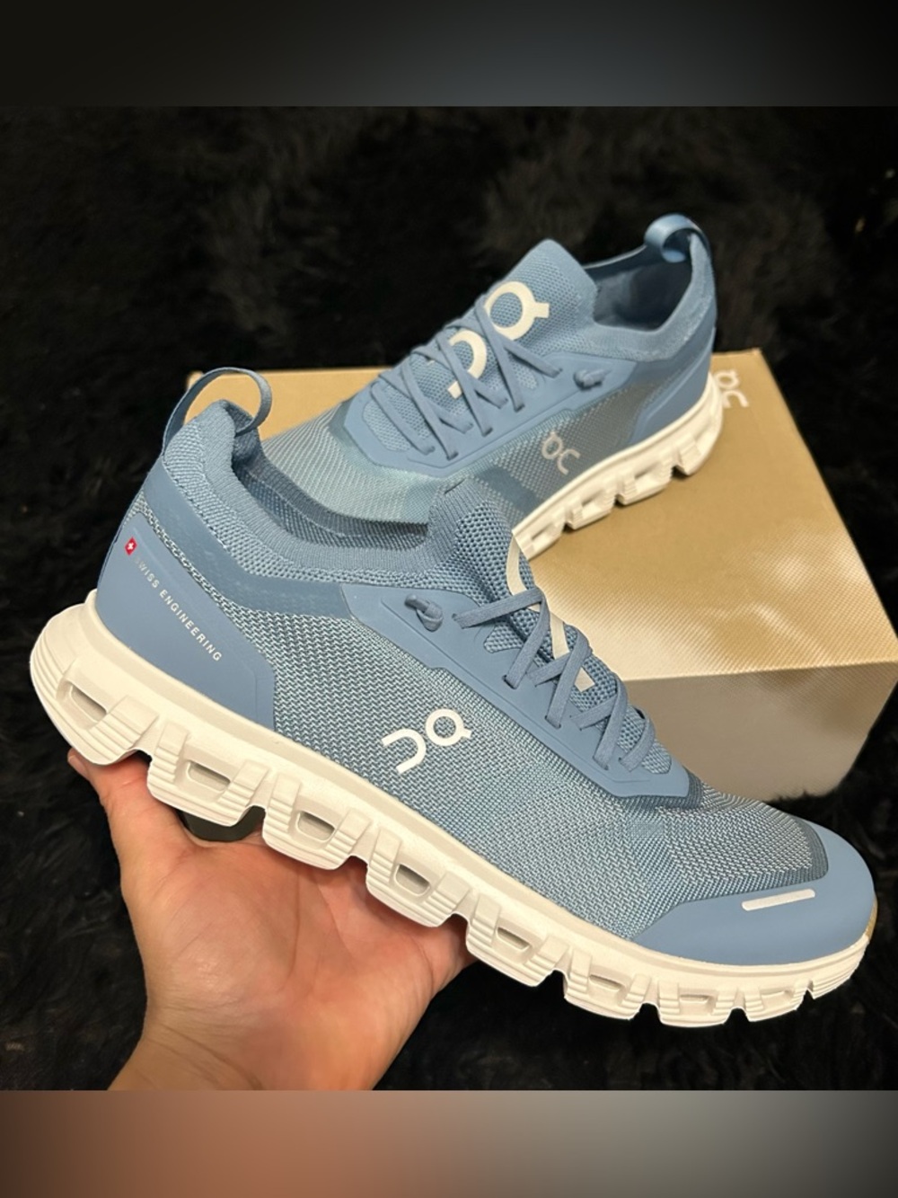 ON CLOUD Versa dust athletic training running shoes sneakers women’s 9 new